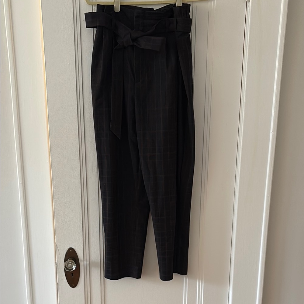H&M Elegant Navy High-Waisted cropped plaid Pants size 12